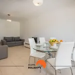 بيت للعطل #154 2br Pool & Quiet Area